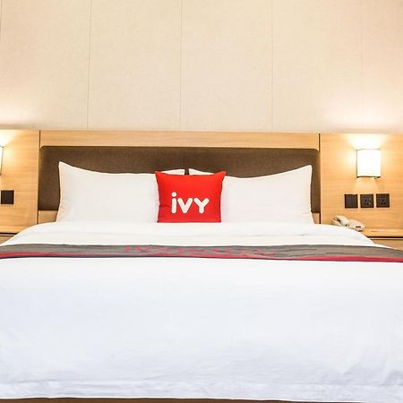 Ivy Hotel Emerald Ikeja Esterno foto