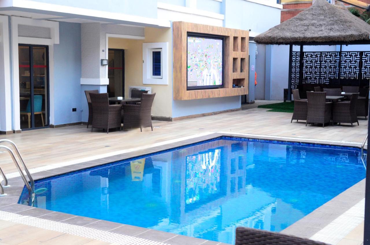 Ivy Hotel Emerald Ikeja Esterno foto