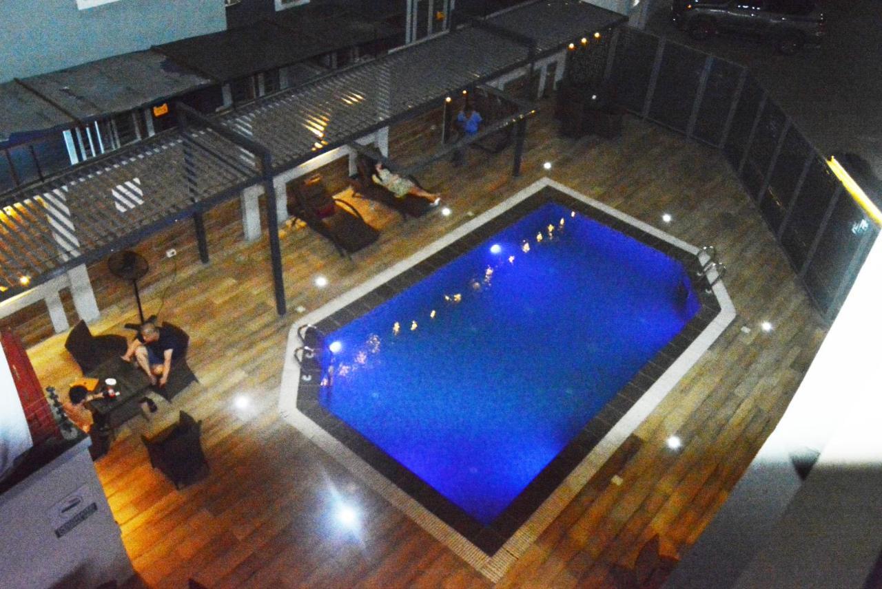 Ivy Hotel Emerald Ikeja Esterno foto
